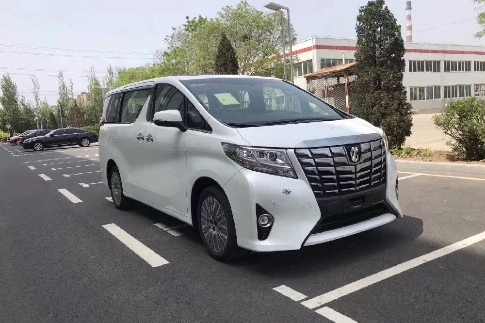 丰田埃尔法